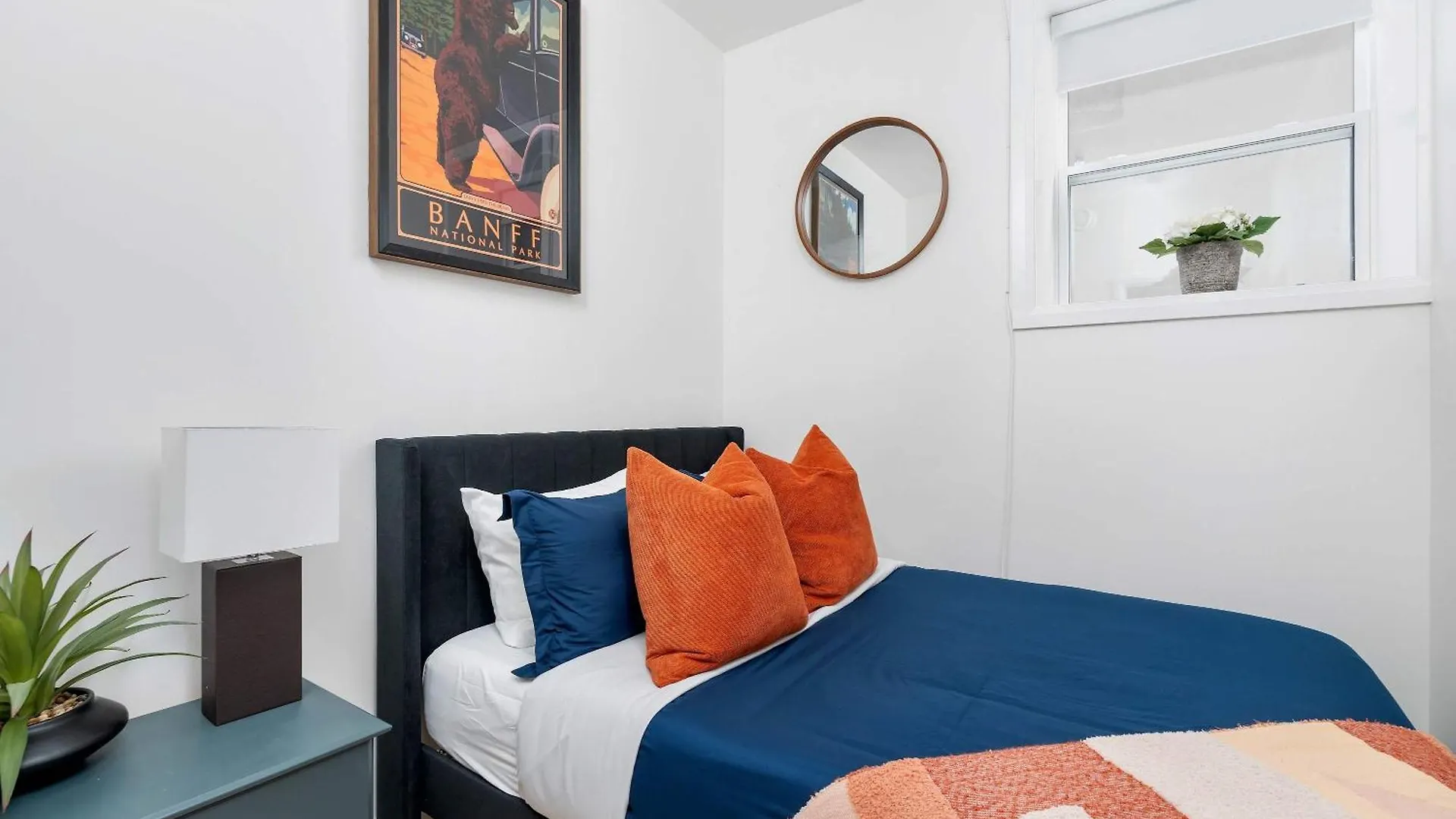 Holiday home Luxury 2-Bedroom Oasis At College & Bathurst Toronto Canada